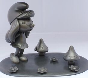 SCHTROUMPFETTE BLONDE « LA RENCONTRE » + SOCLE DECOR